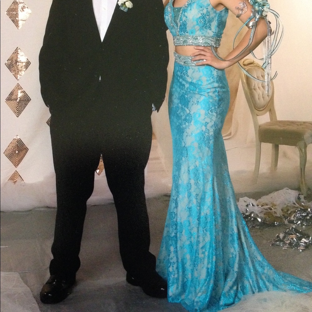 Size 2 Elegant Lace Prom Dress in Blue two piece lace dress Jasmine dress - Picture 3 of 7